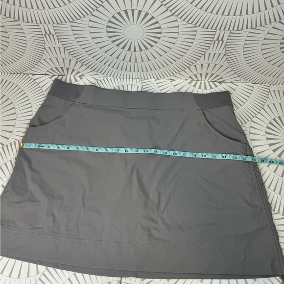 Columbia Climber Canyon Skort Gray Medium Stretch Built in Short Water Resistant - Picture 3 of 11